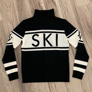 NWT Perfect moment schild ski sweater in black